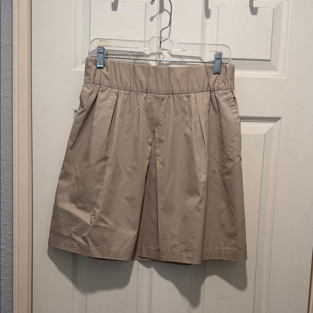 Banana Republic Women's Beige Shorts
